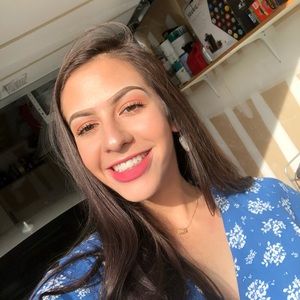 Meet your Posher, Angelica